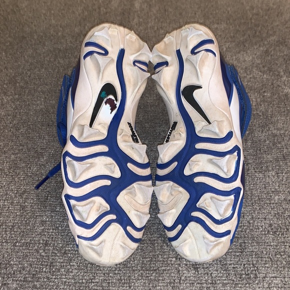 Nike Trout Cleats - Picture 6 of 7